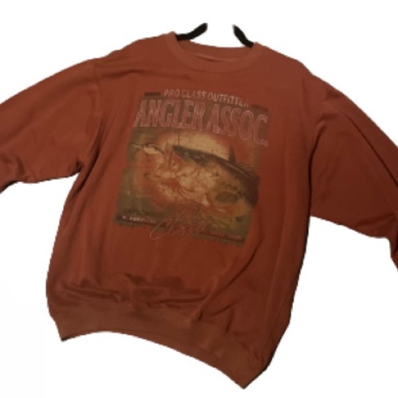 •Vintage Fish Graphic Sweater - Picture 2 of 2